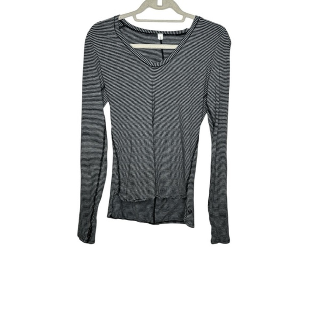 Lululemon Black and White Striped Long Sleeve Top – Size 6